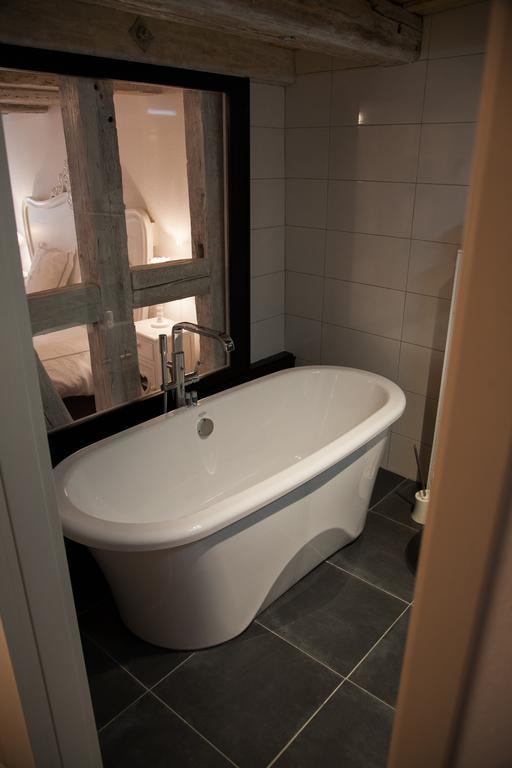 Chambre Le Hupsa Pfannala Saint-Hippolyte  Oda fotoğraf